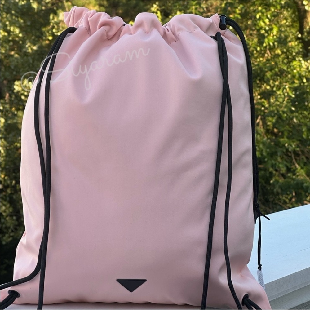 Prada backpack - Picture 3 of 9